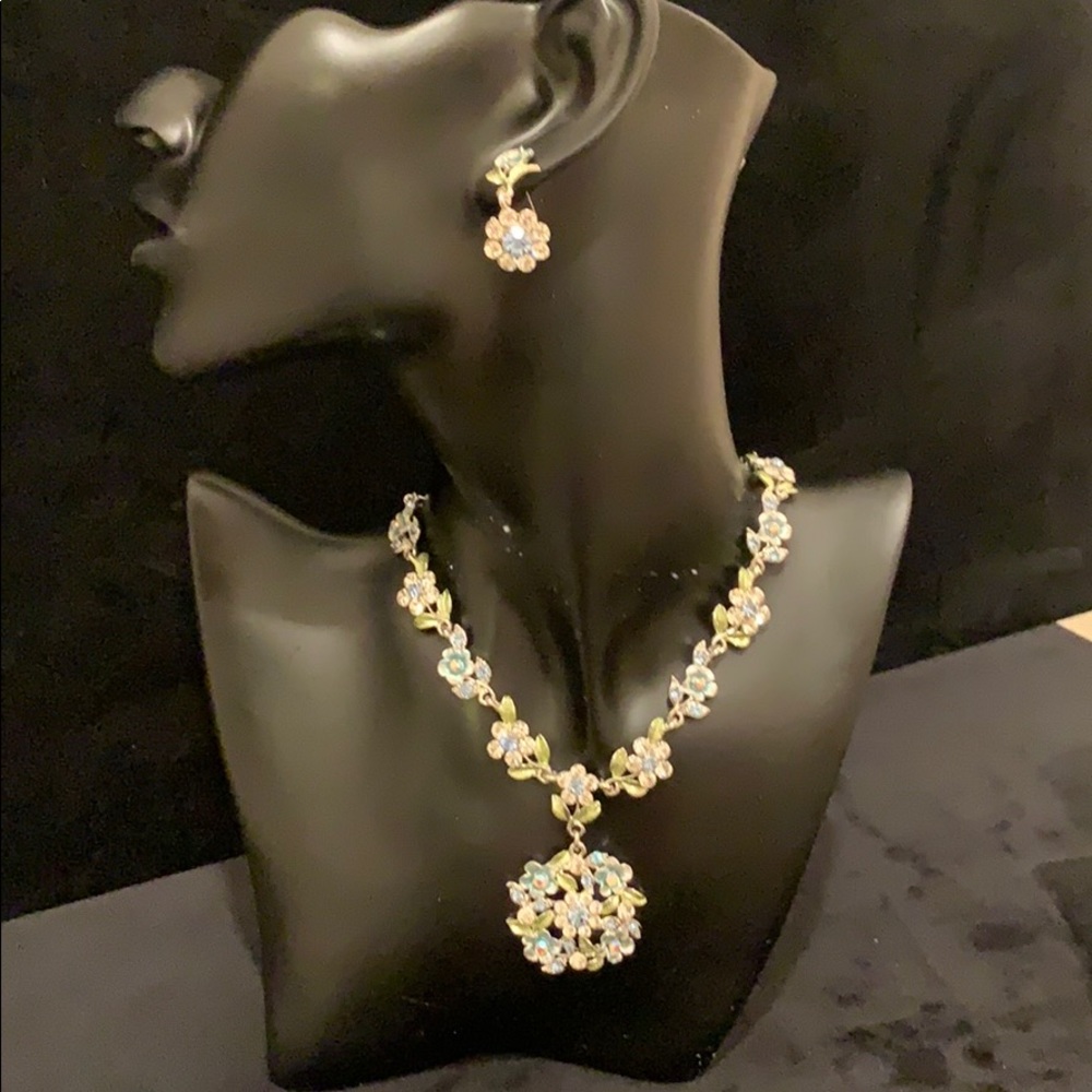 Women’s Necklace ,High quality custom jewelry